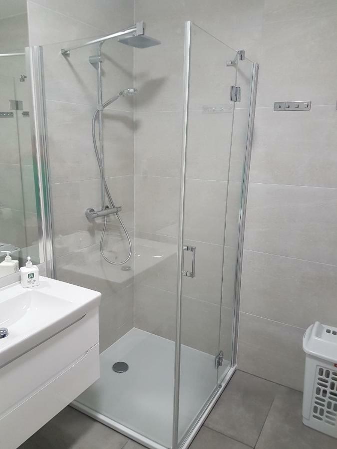 Apartament Baltyk Nadmorskie Tarasy Z Parkingiem Kolobrzeg Exterior photo