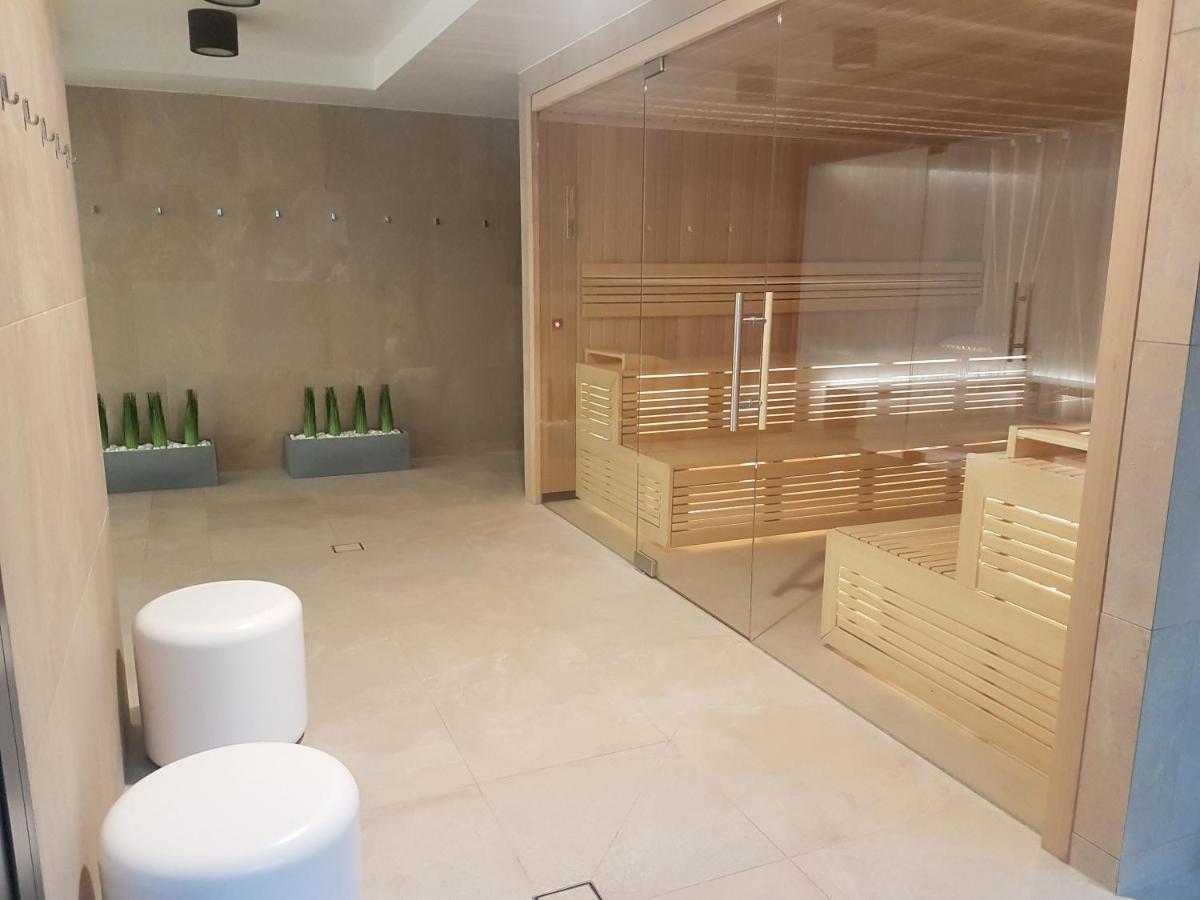 Apartament Baltyk Nadmorskie Tarasy Z Parkingiem Kolobrzeg Exterior photo